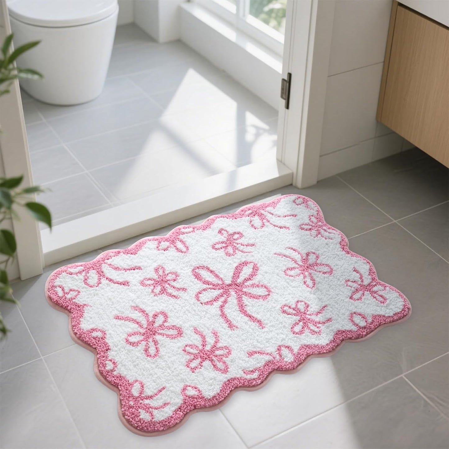 Moutina Pink Bow Bathroom Rug 20x32 Inch, Soft and Absorbent Tufted Coquette Scalloped Bath Mat Non Slip Washable, Cute Bow Decor for Bathroom Bedroom