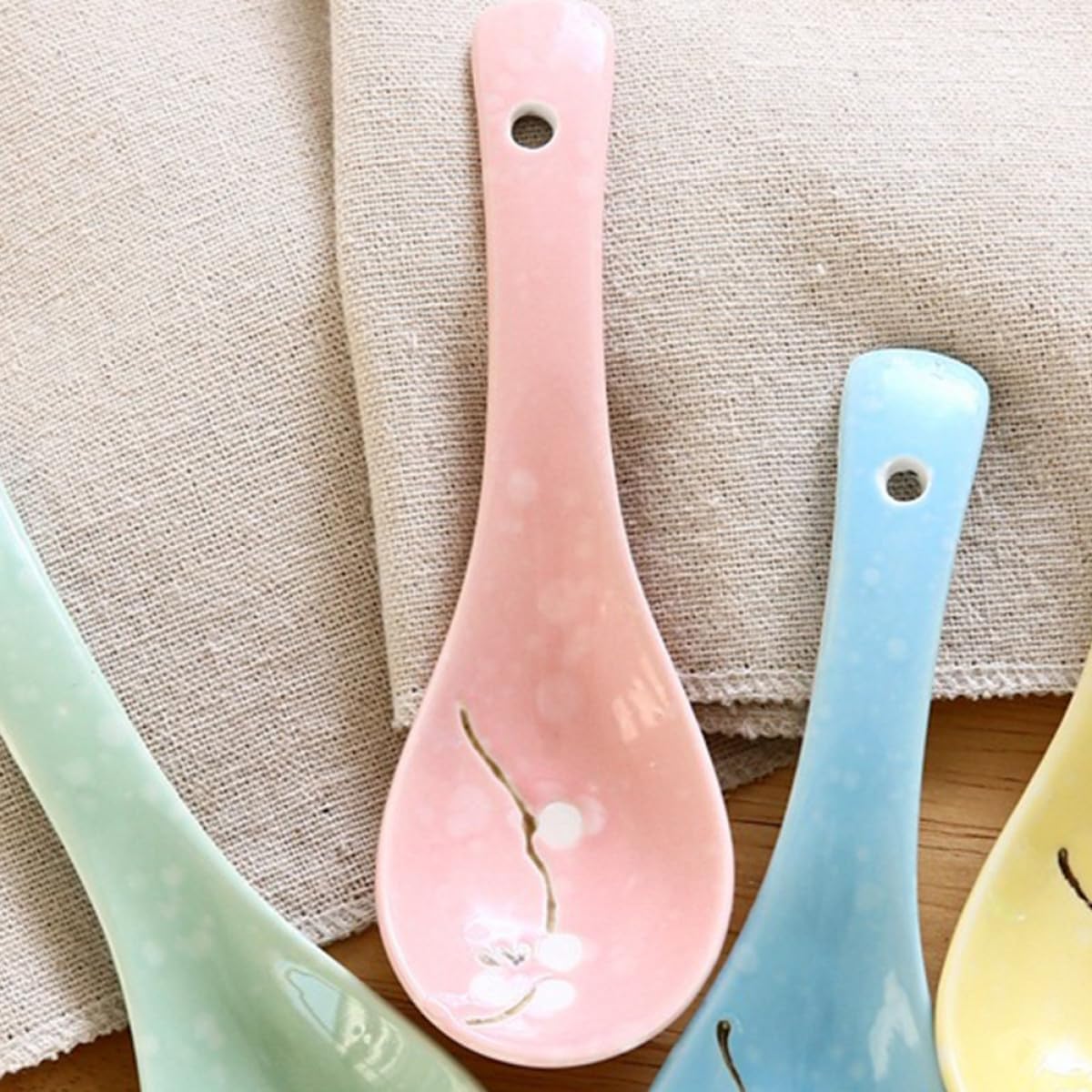 6pcs Japanese Ceramic Porridge Spoons Set Snowflake Pattern Pink Kitchen Utensils for Home Dining and Restaurant Use