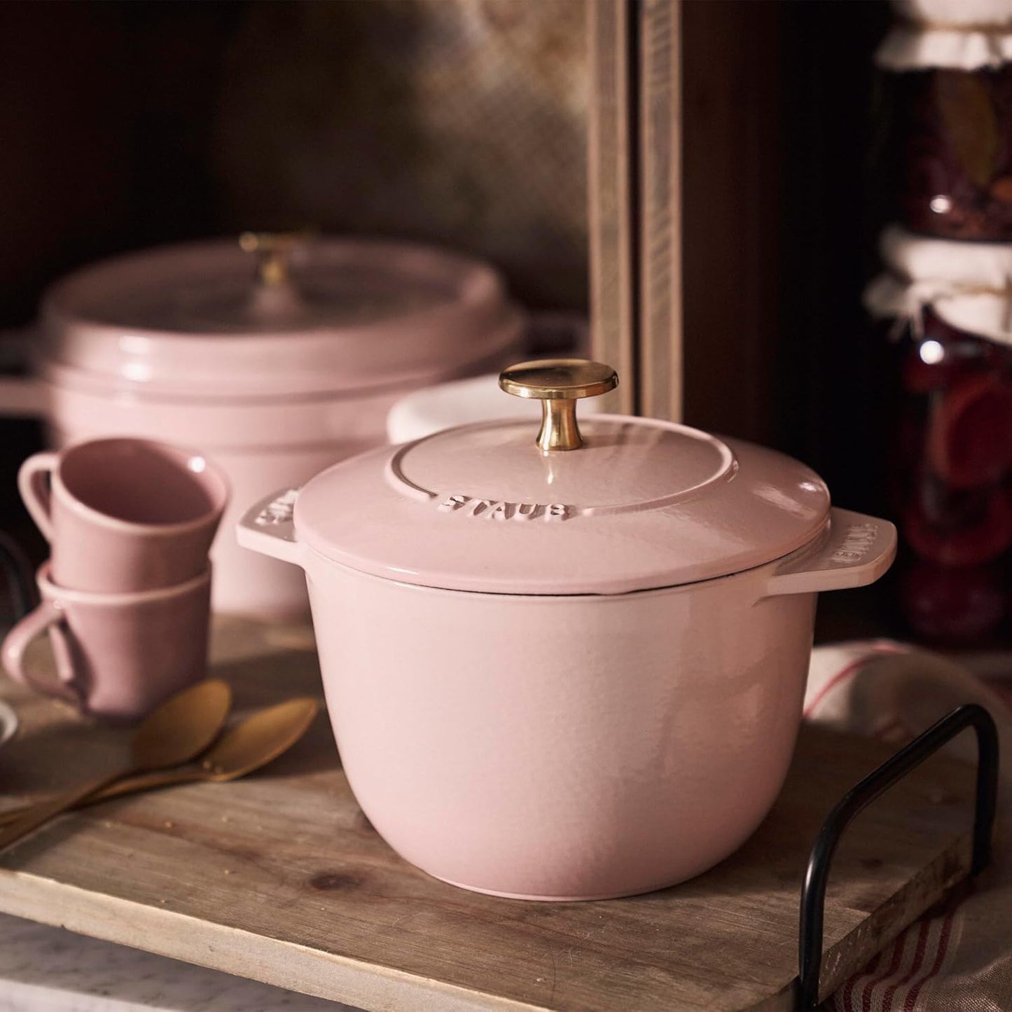 STAUB Cast Iron 1.5-qt Petite French Oven - Peony Pink