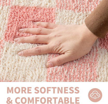 CozeCube Bath mats for Bathroom Non Slip, Fluffy Absorbent Microfiber Bath mat Washable, Aesthetic Bathroom Rugs, Cute Pink Checkered Bath mat, Pink, 24" x 36"