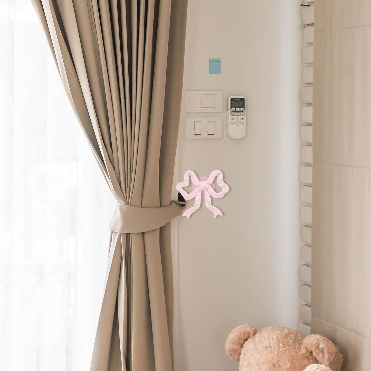 Whaline 2Pcs Valentine' s Day Pink Bow Curtain Holdbacks Wall Mounted Bow Knot Curtain Hold Backs Coquette Metal Holders for Home Office Living Room Bedroom Decor