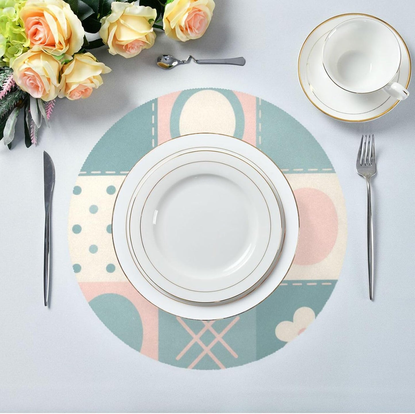 Patchwork Pattern Flowers Pastel Peach Round Outdoor placemats Rustic Reusable placemat individuales para mesa de comedor Rose Gold 15.4x15.4in Set of 6