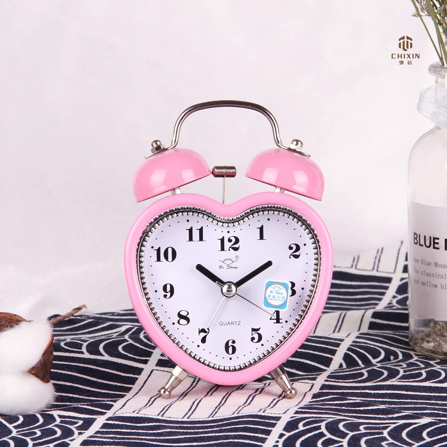 SHISEDECO 3 Inches Cute Twin Bell Loud Alarm Clock Silent Analog Quartz Nightlight Tableclock Battery Operated for Kids, Seniors, Heavy Sleepers, Decorations for Bedroom, Living Room (Pink)