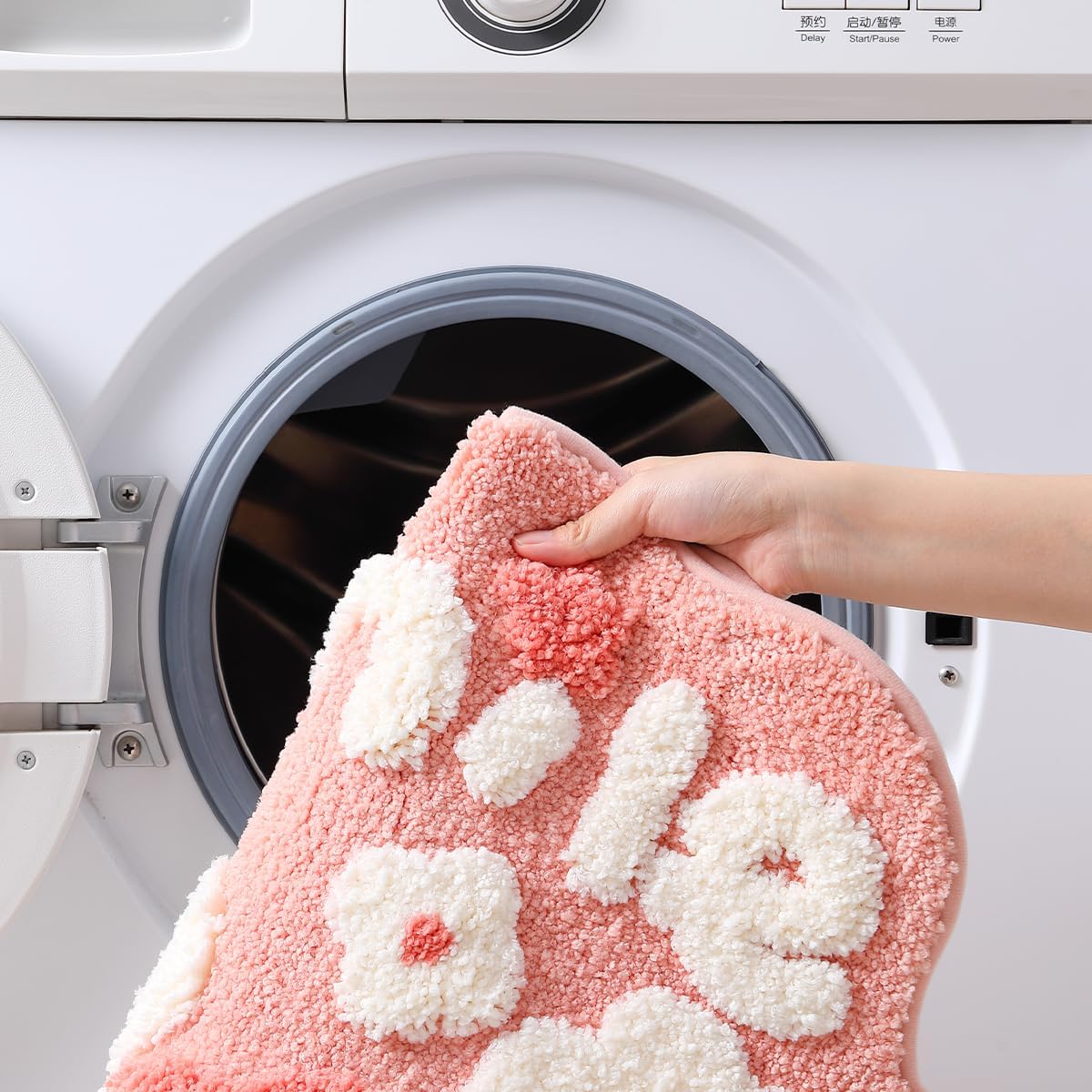 Flower Bath Mat, Cute Funny Pink Textured Floral Plant Bathroom Rug, Plush Soft, Highly Absorbent, Non-Slip, Machine Washable for Shower, Bathtub Side and Doormat, 17.71" x 27.56", Smile