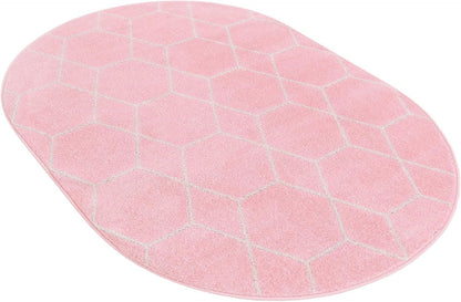 Rugs.com - Lattice Frieze Rug – 4' 1 x 6' 1 Oval Light Pink Easy-Clean Area Rug – Modern Trellis Pattern, Soft for Bedrooms and Nurseries