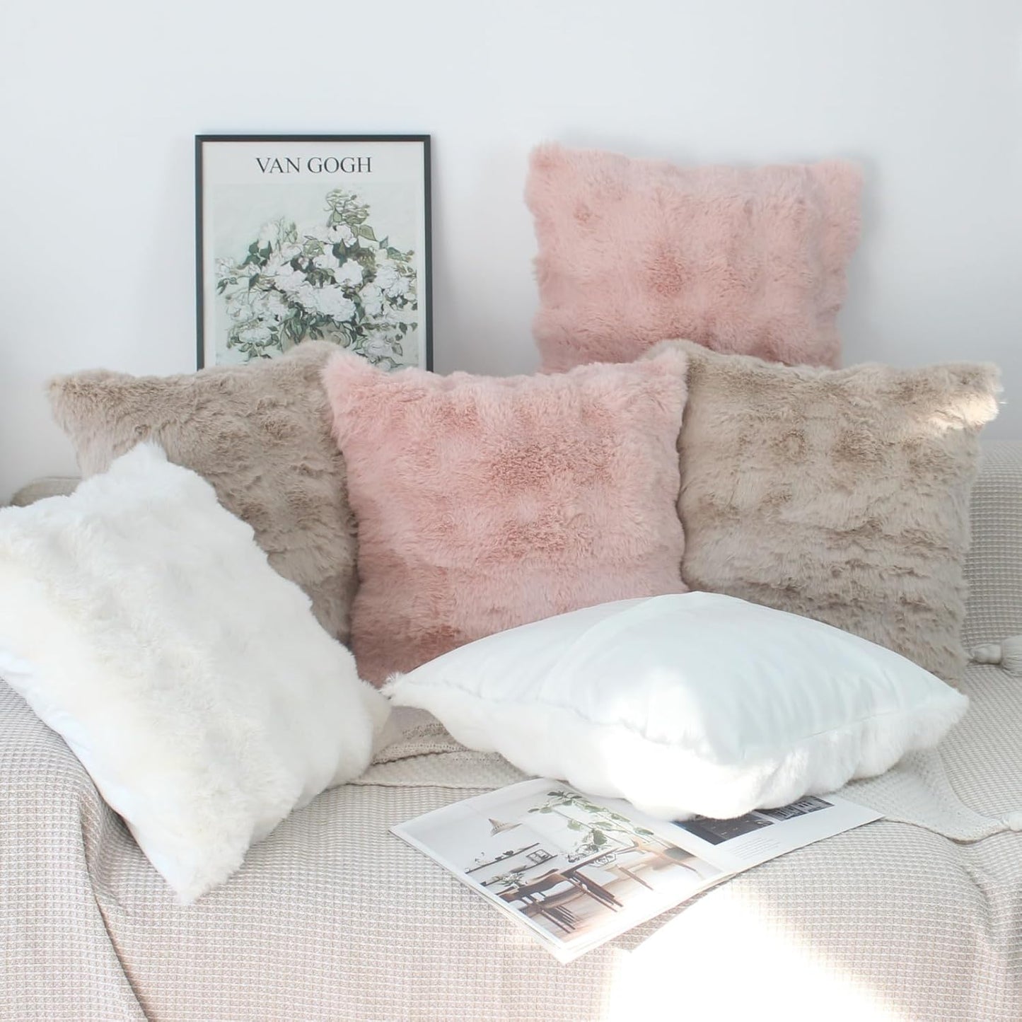 NIULAA Soft Fluffy Faux Fur Throw Pillow Covers 18x18 Blush Pink Set of 2 Luxury Thick Plush Cute Decorative Pillowcases for Sofa Couch Living Room