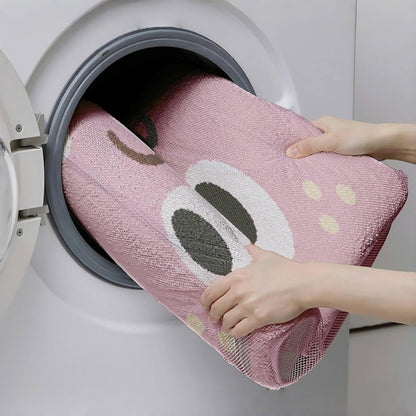 Ankah Funny Face Bath Mat, Bathroom Plush Shower Rugs, Non-Slip Rubber, Light-Weight, Dries Fast, Stain-Resistant and Easy-Care, Versatile Bath Mat Perfect for Bathtub, Shower, 15.8" x 23.6", Pink