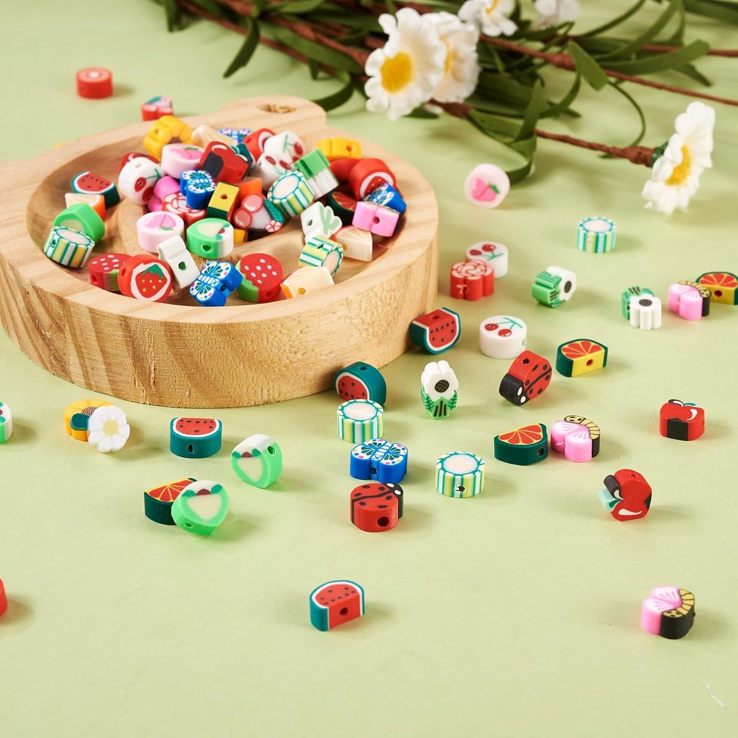 200pcs Polymer Clay Beads Fruit Flower Slice Heishi Beads for Jewelry Making Assorted Apple Peach Dasiy Handmade Spacer Loose Bulk for Spring Friendship Bracelets Keychain DIY