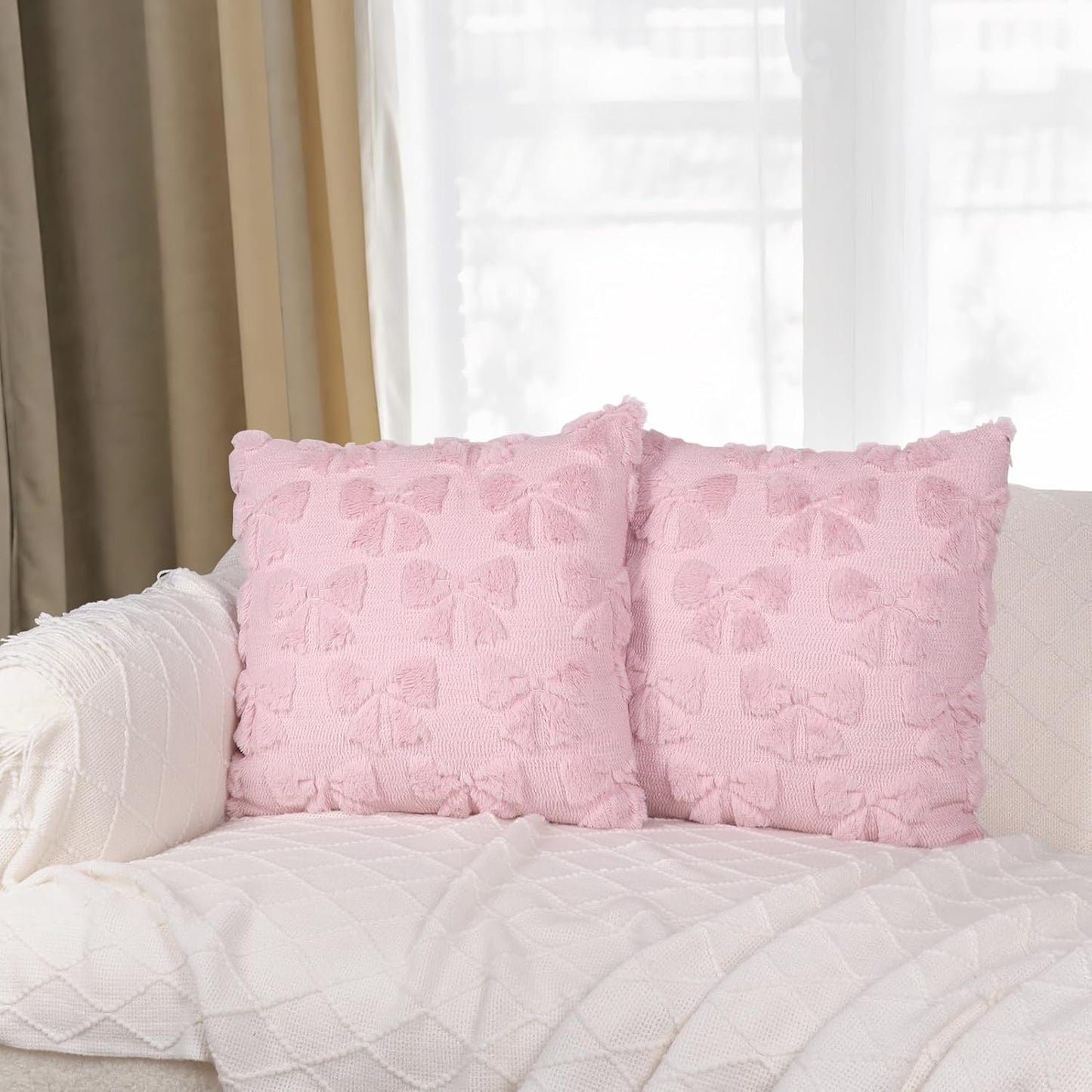 Hongsome Coquette Room Decor-Bow Throw Pillow Covers 18x18in Set of 2,Pink Soft Plush Faux Fur Pillow Case with Bows for Large Couch Sofa Home Indoor Outdoor Holiday Decorations
