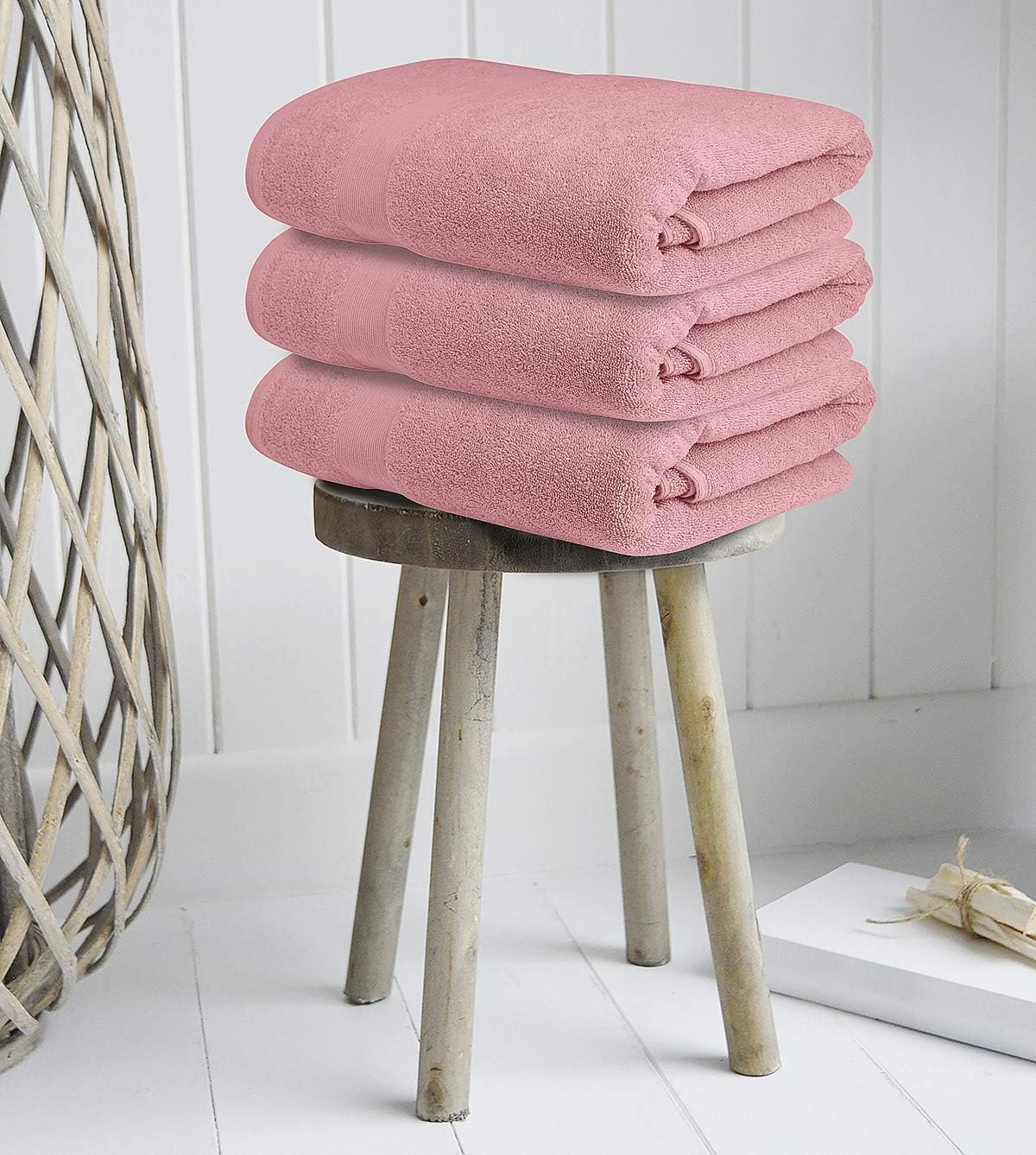 Luxury Bath Towels Set of 4 (27” x 54”) | Towels for Bathroom | Super Soft | Highly Absorbent Towels for Home, Spa, Gym (Pink)