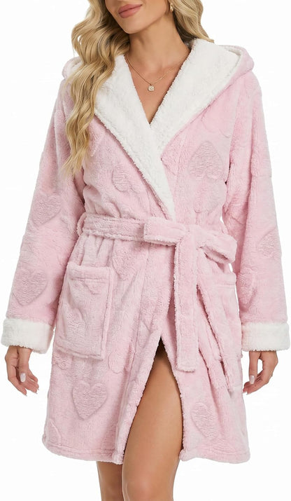 LYCY Womens Hooded Fuzzy Robe, Short Plush Heart Jacquard Bathrobe, Cozy Fleece Robe with Pockets