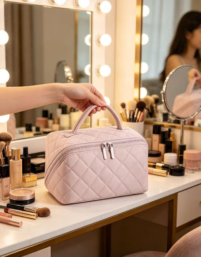 Makeup Bag for Portable Travel and Business Trips ，Large Makeup Organizer lightweight and Soft，Toiletry Bag,Secure Zipper Closure (Pink)