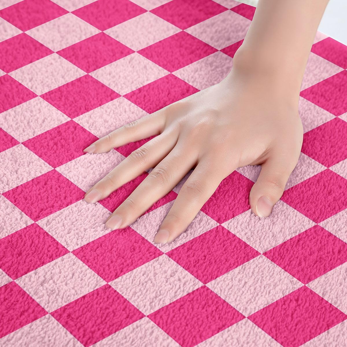 Feelyou Pink Beige Plaid Bathroom Rugs Microfiber 20"x32" Geometric Grid Bath Mats Non-Slip Checkered Bathroom Accessories Floor Doormats Soft Door Mat