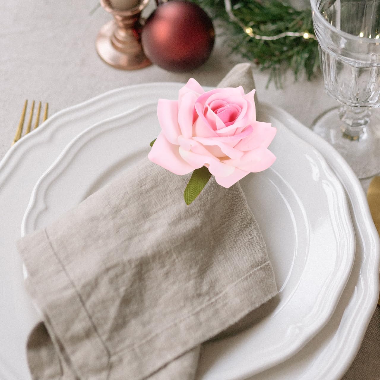 PRETYZOOM 4Pcs Artificial Flower Napkin Rings Pink Rose Napkin Holders for Wedding Valentine's Day Party Table Decor Lightweight Tabletop Buckles