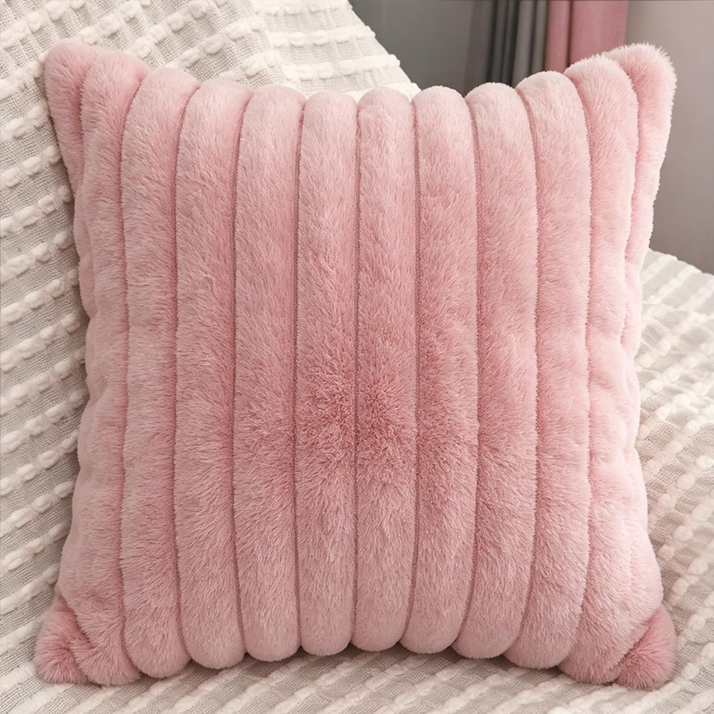 2 Pack 18x18 Pillow Cover Velvet Pillow Covers, Faux Fur Square Throw Pillow Covers for Living Room Decorations Throw Pillow Case, Throw Pillow Cover Cushion Cover for Home Sofa Bedroom Car, Pink