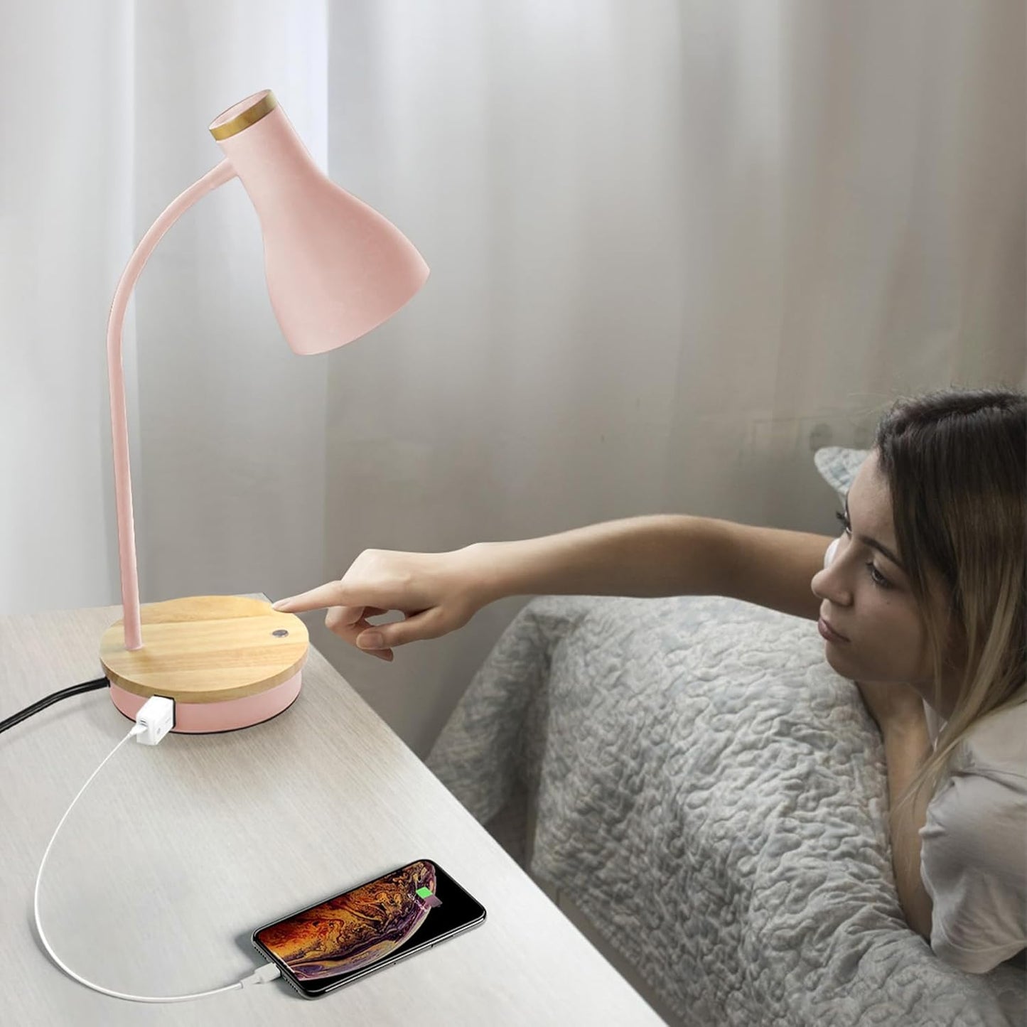 LALISU Metal Desk Lamp Wireless Charging Table Lamp Touch Reading Lights Arc Desk Lamps for Bedroom, 3 Way Dimmable Bedside Lamp with USB Charging Ports Lamp for Study Room and Office (Touch-Pink)