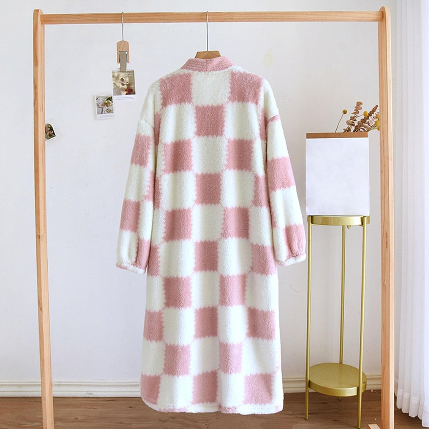 Lmdudan 2025 Womens Long Fleece Robe Checkered Bathrobe with Pockets Soft Sleepwear Nightgown Fluffy Plush Bathrobe