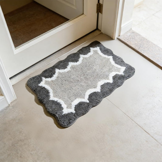 Scalloped Pink Bathroom Rugs, Cute Bath Mat Microfiber Absorbent Quick Dry Bath Mats Non Slip Shower Rug Funky Aesthetic Room Decor Entry Doormat Floor Carpet (Gray,16" x 24")