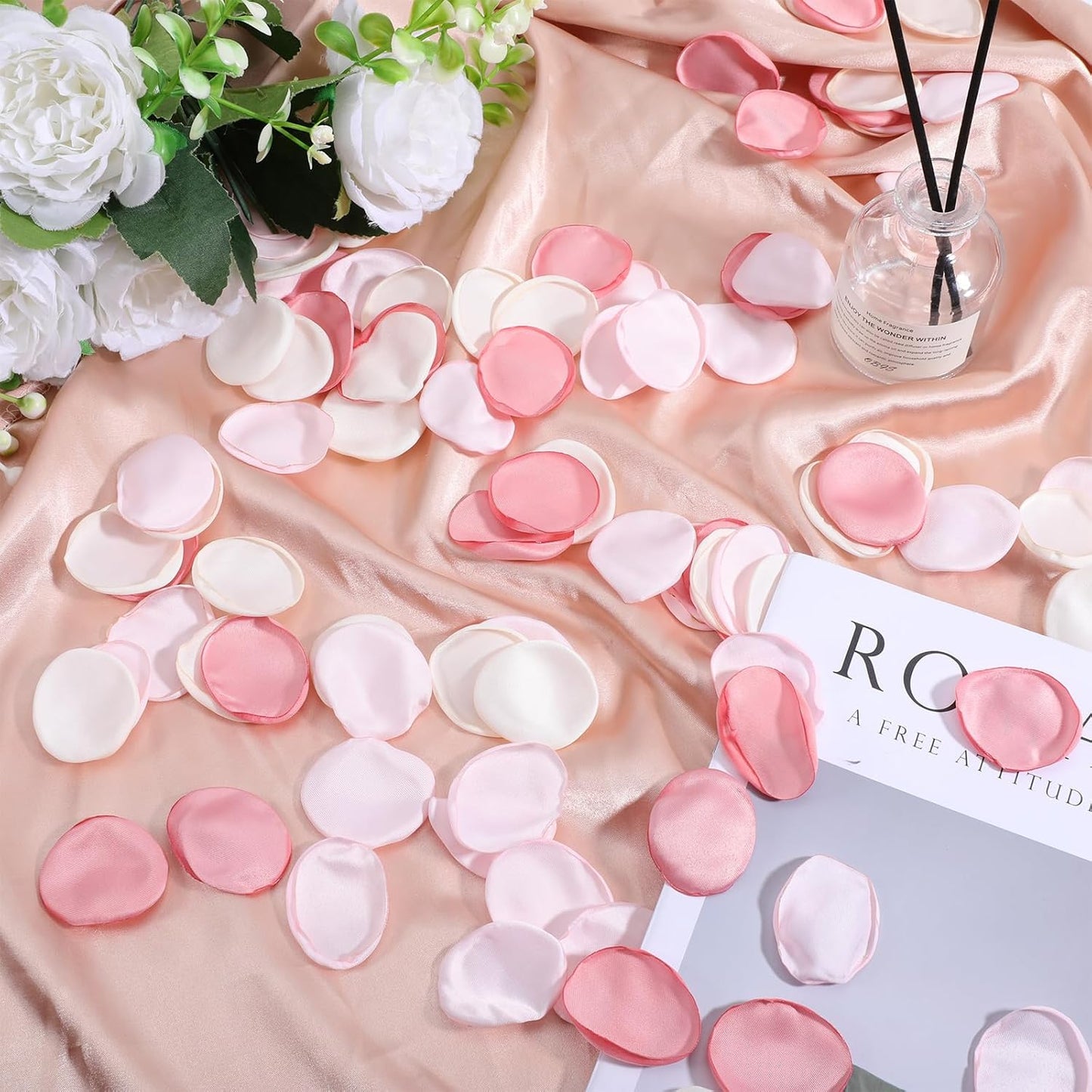 200 Pcs Fake Flower Petals Silk Rose Petals Artificial Flower Petal for Wedding Bridal Shower Romantic Night Aisle Reception Table Centerpieces Decor Pink