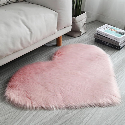 Heart Shaped Rug, Faux Fur Rug Fluffy Door Mat for Home Room Bedroom Decor, 12 x 16 Inch Pink 1