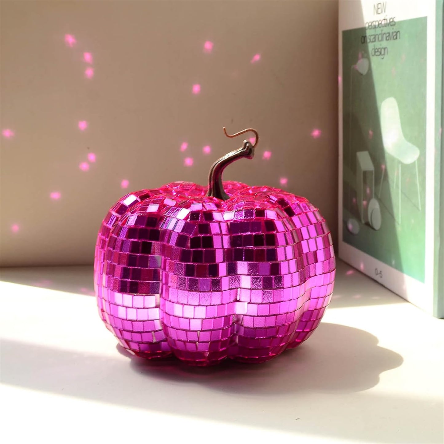 Halloween Pumpkin Disco Ball Sculpture,Tabletop Pink Mirror Ball Ornaments,Autumn Pumpkin Disco Balls,Cool Reflective Light Mirror Balls Decorative for DJ Club Party,Music Festival (Pink,2.36")