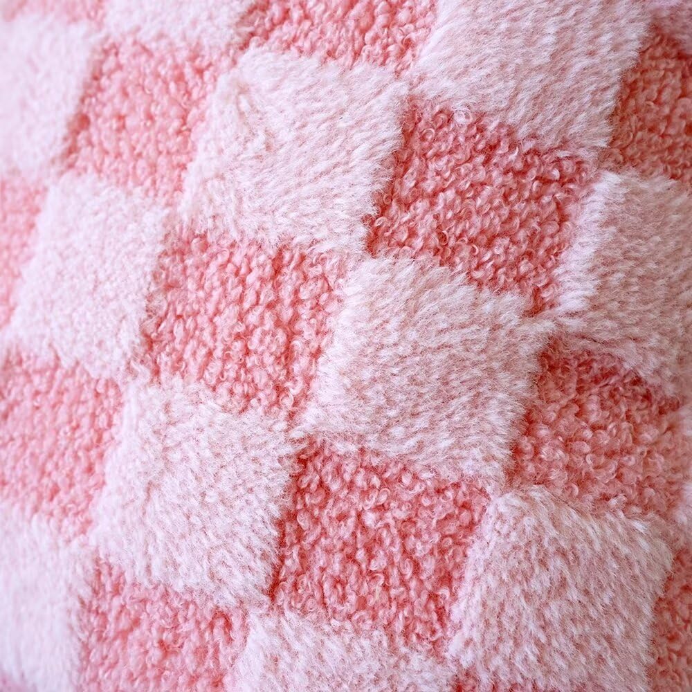 Faux Fur Plush Decorative Throw Pillow Covers 18x18 Square Checkered Soft Faux Fur Pillow Covers for Couch Christmas Set of 2 Pink-Z x2