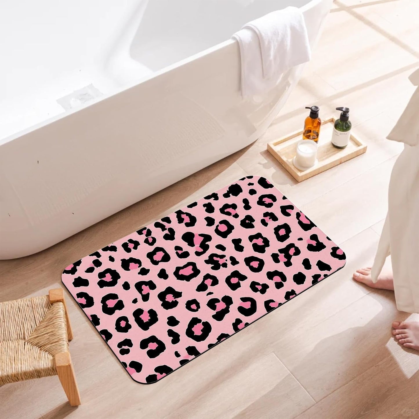 Bath Mats for Bathroom,Pink Leopard Print Bathroom Rugs,Modern Stylish Diatomaceous Bath Rug Quick Dry, Non Slip Super Absorbent Low Profile Doormat for Home Kitchen Patio 17 X 29.5 Inch