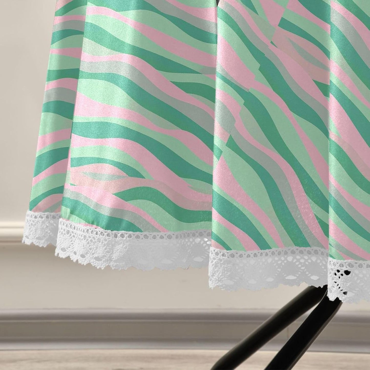 Wave Pattern Green Peach Round Tablecloth Fabric 60 Inch Long Washable Polyester Lace, Circle Tablecloth Table mat Protective for Picnic Restaurant Picnic