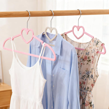 Hiceeden 50 Pcs Pink & White Plastic Hangers, Cute Heart Slim Hanger with 360 Degree Swivel Hook, Strong Clothes Hangers with Stackable Hanging Design for Dress, Shirt, Coat