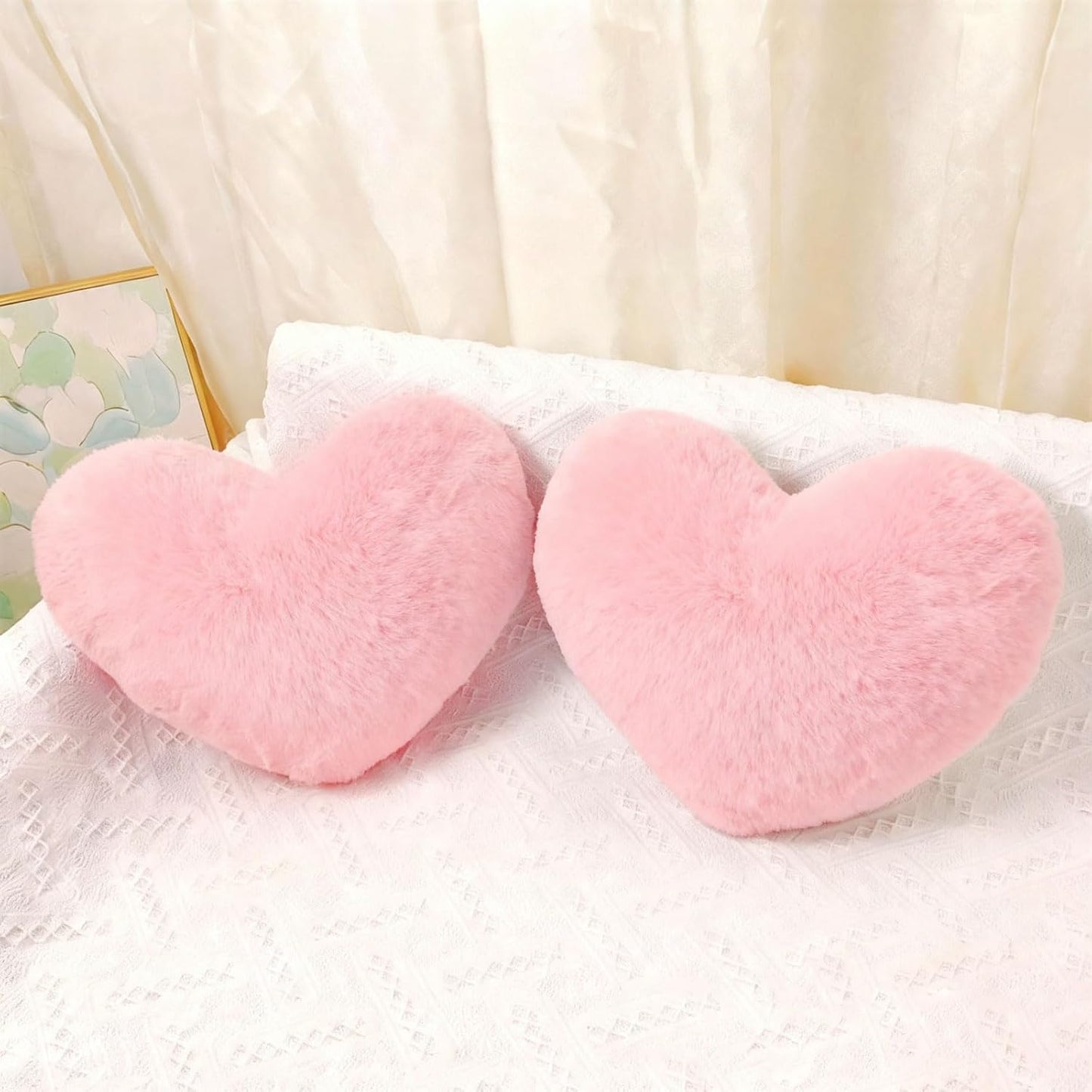 Fuxiqar 2 Pack Pink Heart Throw Pillows 18-inch Soft Fluffy Decorative Cute Pillows for Bed Couch Sofa Bedroom Decor Cozy Gift Idea(Pink)