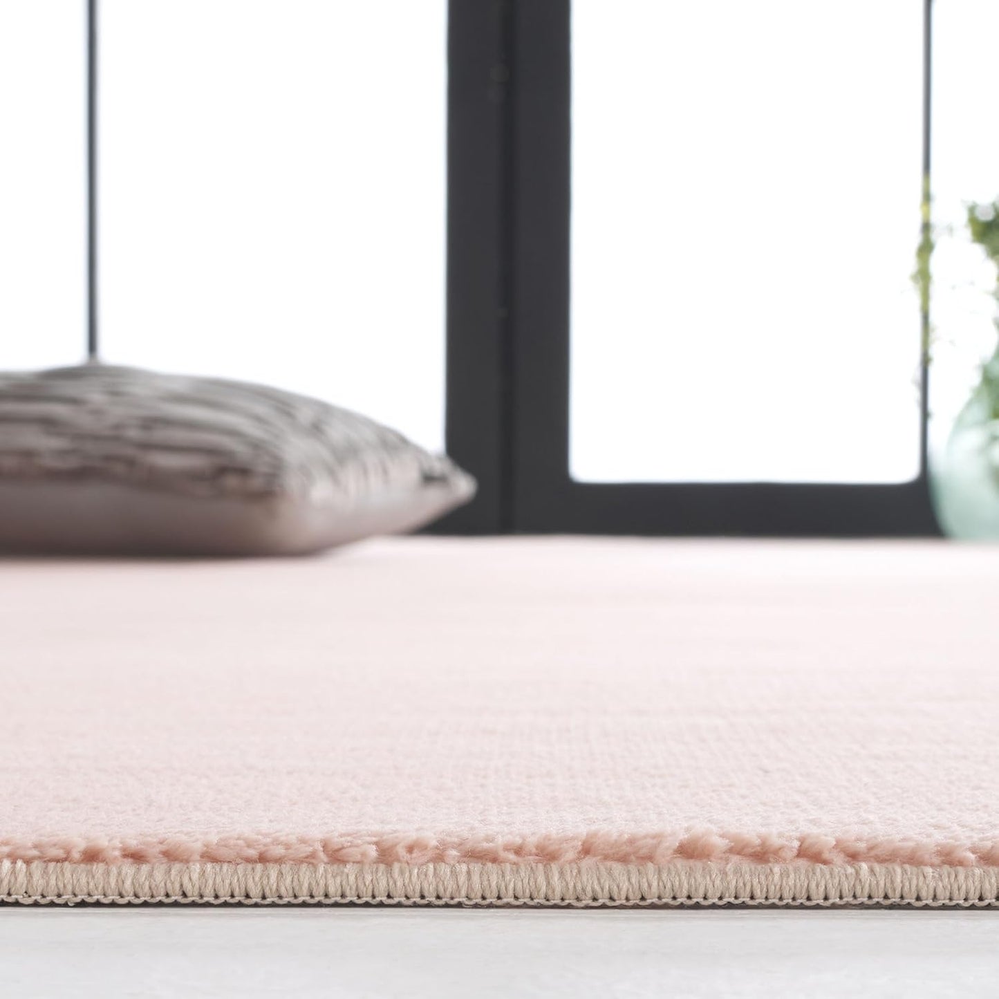 SAFAVIEH Washable Rug Loft Collection - 4' x 6', Peach, Slip Resistant & Easy Cleaning, Ideal for Living Room, Bedroom, Home Office, Nursery, Kids Playroom, Dining Space (LFT315C)