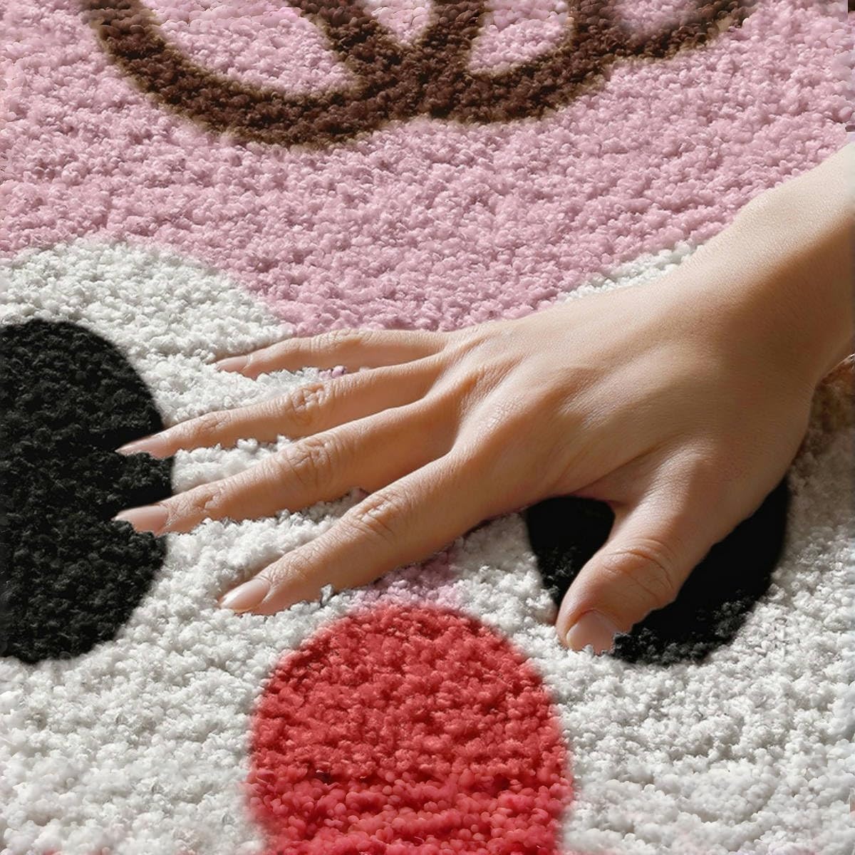 Ankah Funny Face Bath Mat, Bathroom Plush Shower Rugs, Non-Slip Rubber, Light-Weight, Dries Fast, Stain-Resistant and Easy-Care, Versatile Bath Mat Perfect for Bathtub, Shower, 15.8" x 23.6", Pink