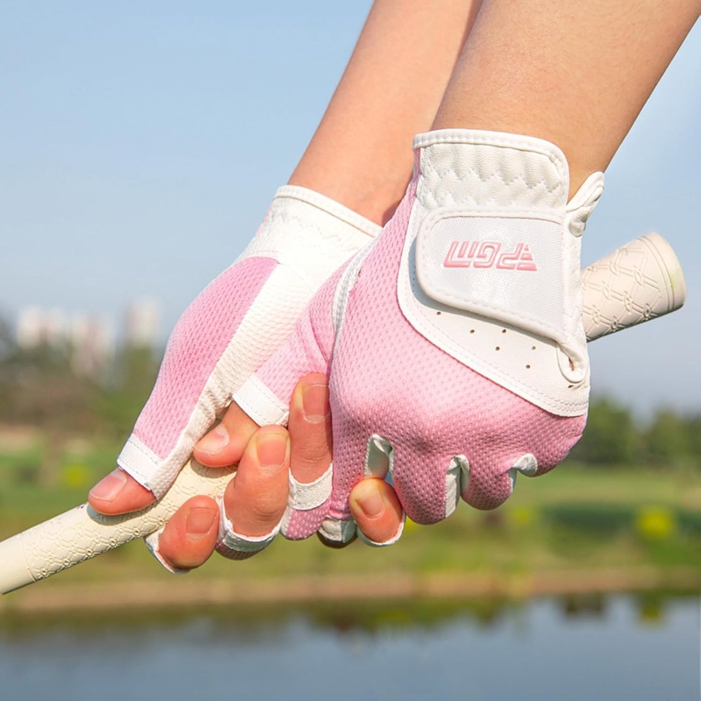 1 Pair Golf Gloves Women Fingerless Breathable Mesh UV Protection Anti-Slip Left & Right Hand Golfing Gloves Lightweight Driving Sports Gloves
