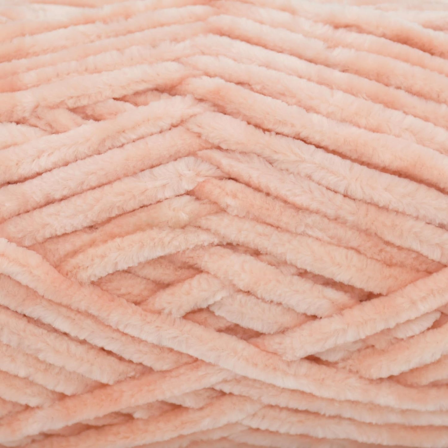 100g Velvet Chenille Yarn for Crocheting,Peach Fluffy Velvet Plush Yarn Thick Soft Chunky Chenille Yarn Baby Blanket Yarn for Crocheting Knitting Beginners（Peach）