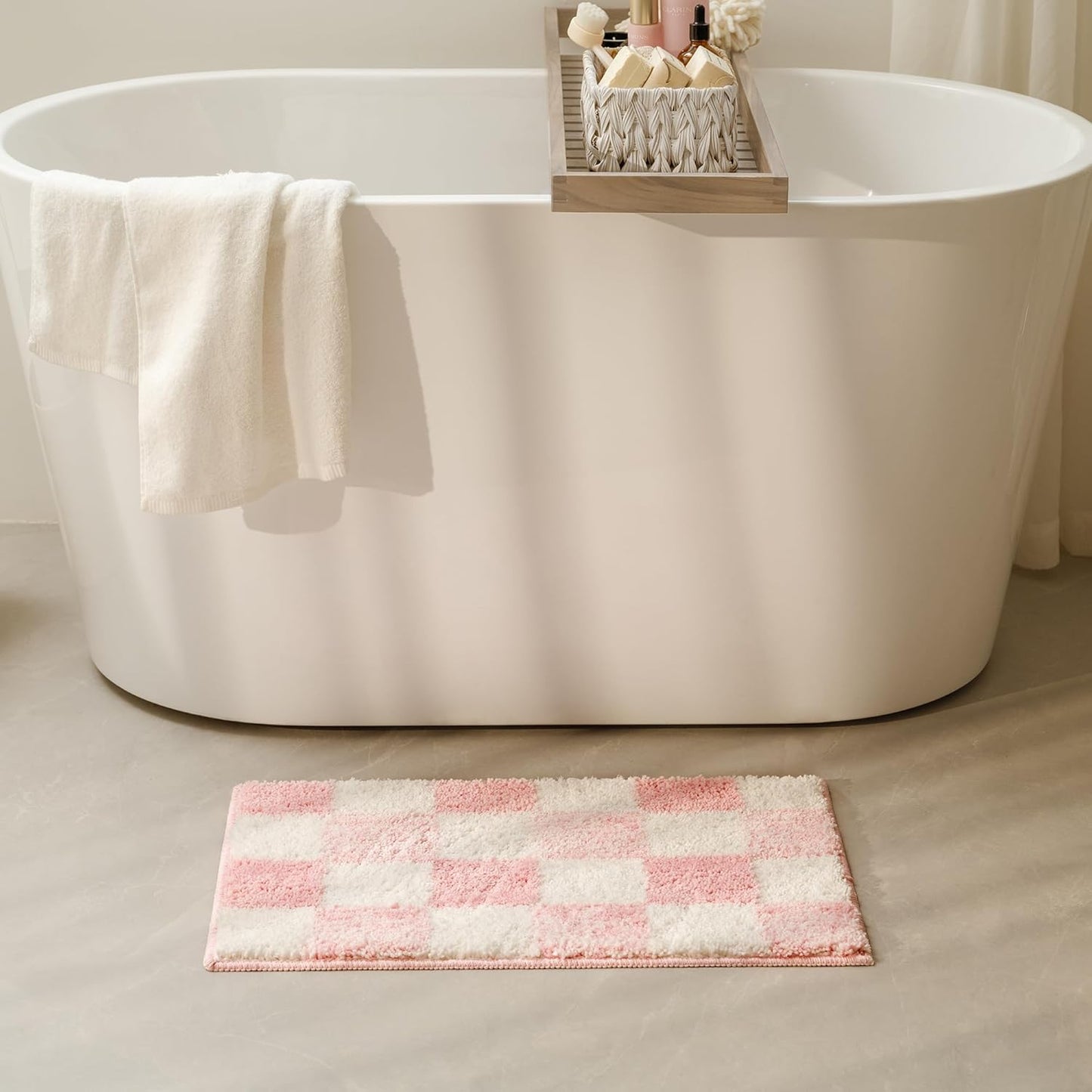 GRANNY SAYS Checkered Pink Bathroom Rugs Decor, 24" x 16", Fluffy Rug, Absorbent Microfiber Ultra Soft Bath Mat Washable, Non-Slip Bath Mats for Bathroom, Cute Floor Mat for Tub, Shower, Bedroom