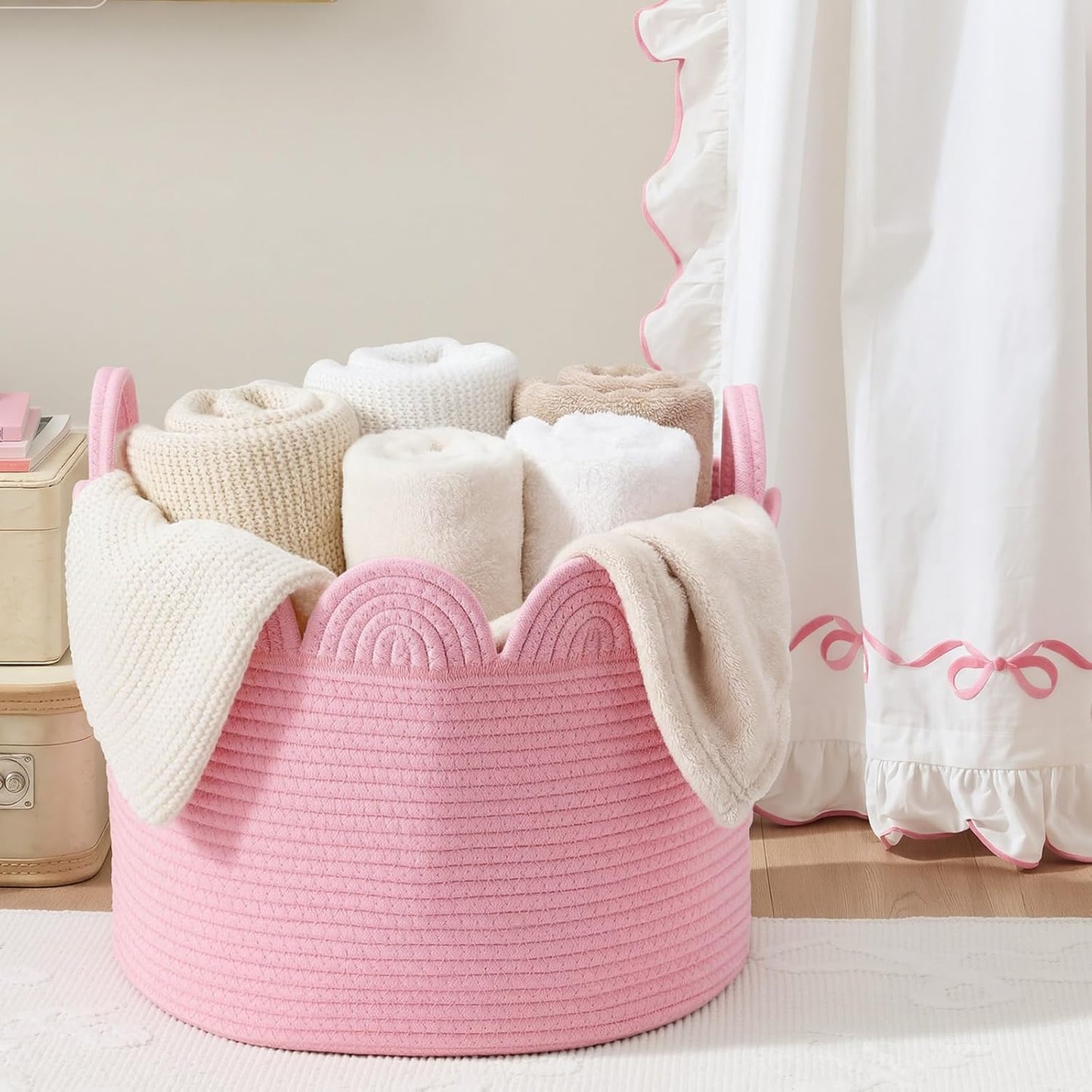 LemonRoad Pink Round Basket Large Blanket Basket 15.8" L X 15.8" W X 13.8" H Scalloped Woven Baskets Cotton Storage Baskets for Nursery Classroom Closet Blankets Storage Home Decor