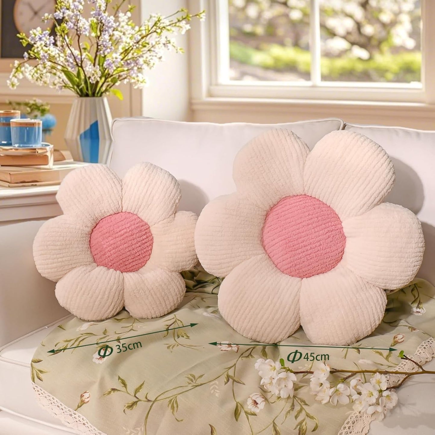 Flower Pillows, Cute Daisy Shaped Throw Pillow, Small Cream Pink Floor Cushions for Gifts, Kids Decorative Pillows for Living Room Sofa Bedroom Bed, 15.7x15.7 Inch