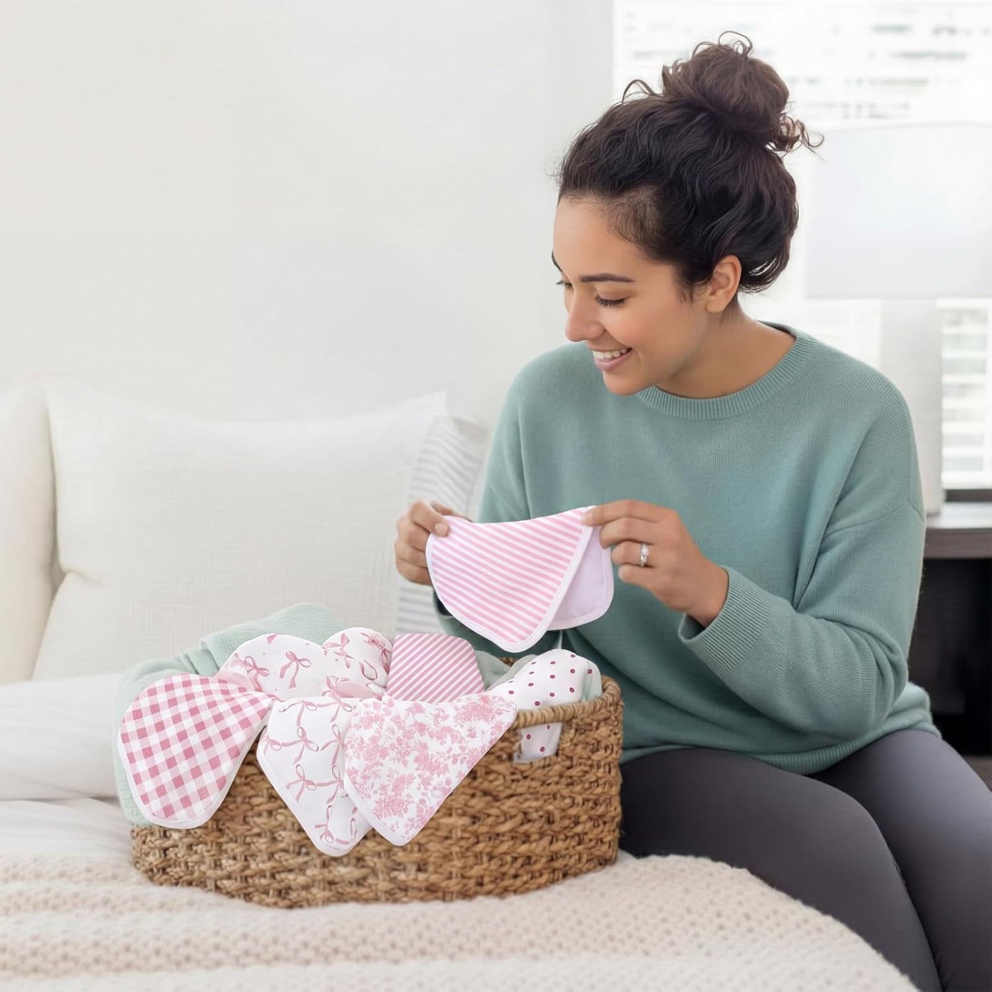 Batiyeer 6 Pack Pink Bow Baby Washcloths for Newborn 10 x 10'' Soft Wash Cloths for Baby Girls, Absorbent Infant Face Cloths or Towels, Burp Cloth, Reusable Babies Wipes for Toddler Kids, 6 Styles