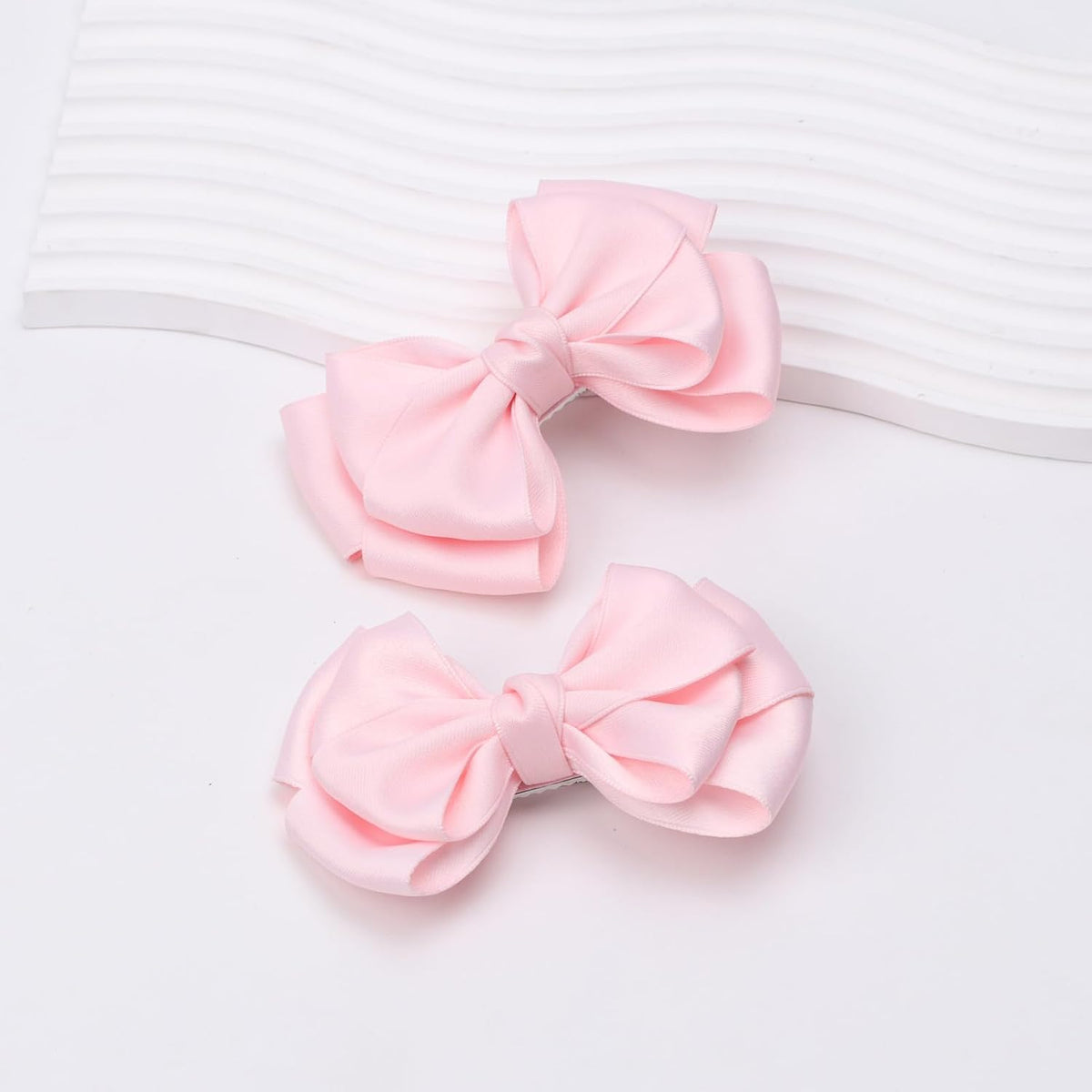 4.5 Inches Double Hair Bows for Women Girls Thick Ribbon Boutique Alligator Clips Hair Accessories for Older Kids Children Young Girls 2 Pcs (Light Pink)
