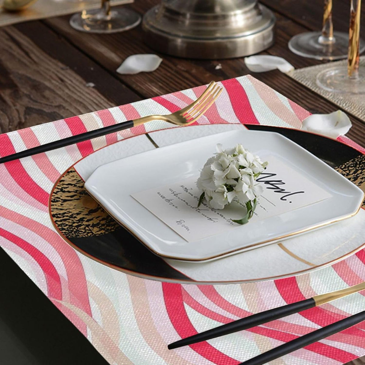 Custom Wave Pattern Red Peach Cloth placemats Machine Washable Christmas Washable Round placemats Sets of 6 12 x 18 tapetes para la mesa de comedor