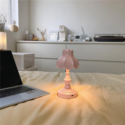 Desk Lamp, Retro Lotus Leaf Ingenious Lovely 3 Light Sources Small Table Night Lamp for Girls Bedroom (Pink)