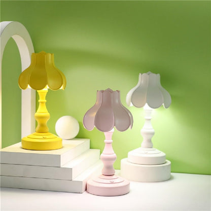 Desk Lamp, Retro Lotus Leaf Ingenious Lovely 3 Light Sources Small Table Night Lamp for Girls Bedroom (Pink)