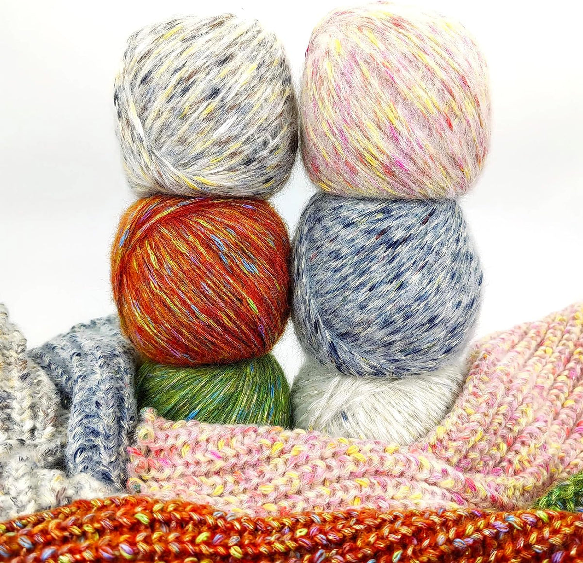 4 Pack Metallic Blend Yarn, 200g/600yds Shiny Sparkle Yarn with Gold Thread, 2mm Soft Wool Polyester Mix Yarn for Crocheting, Knitting, Light Garments, Scarves, Hats DIY Crafts (2#Pink)