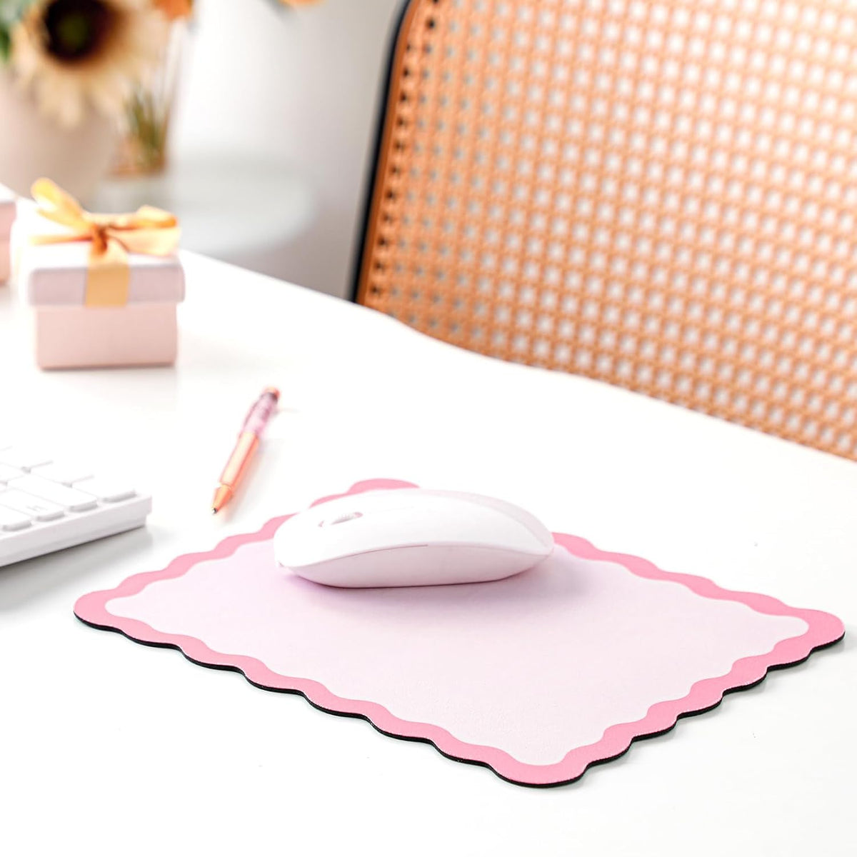 Cute Scalloped Mouse Pad Non-Slip Mousepad 9.8x7.9in,Pink