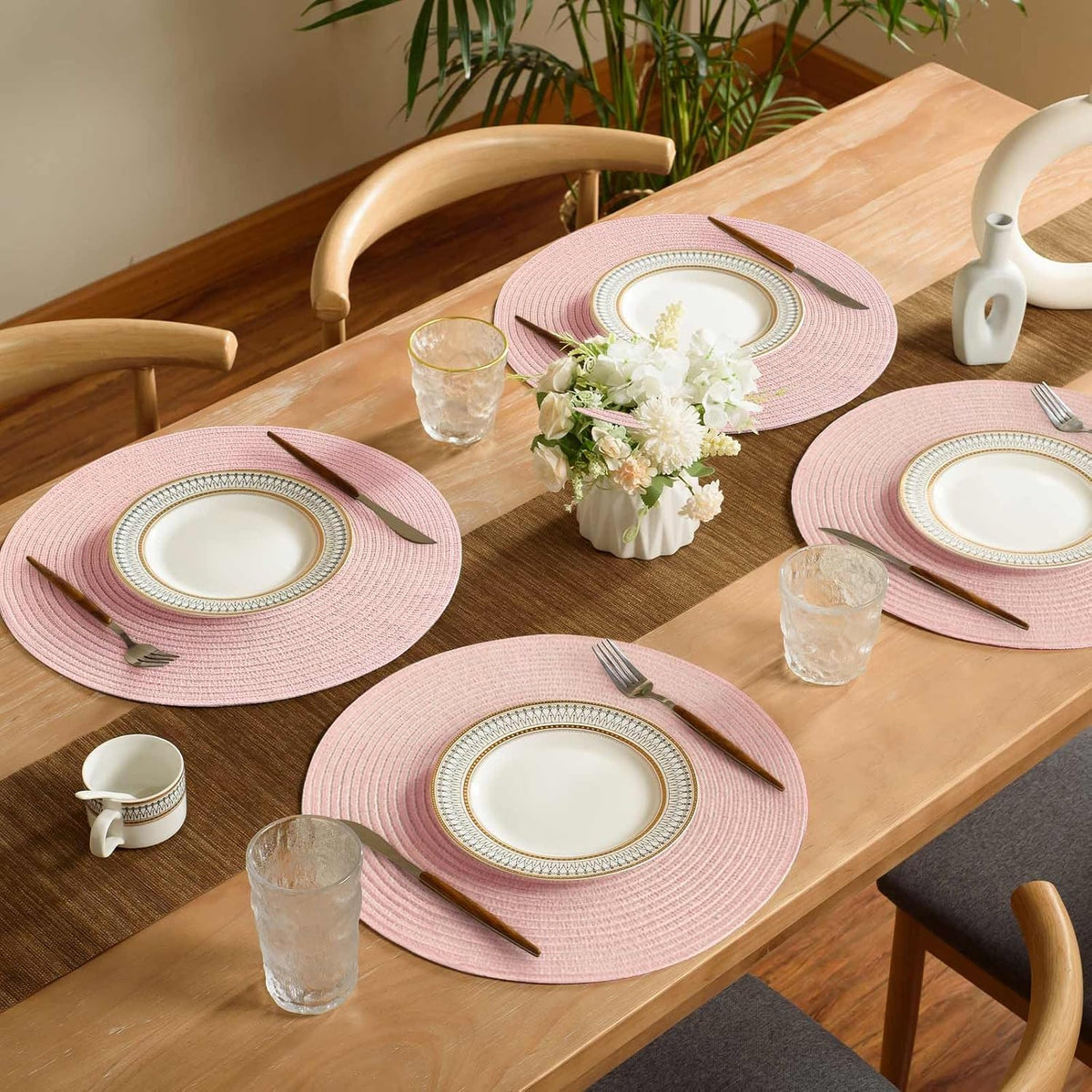 Round Braided Placemats Set of 4 Place mats for Dining Tables Woven Heat Resistant Table Mats 15 inch (Pink,4pcs)