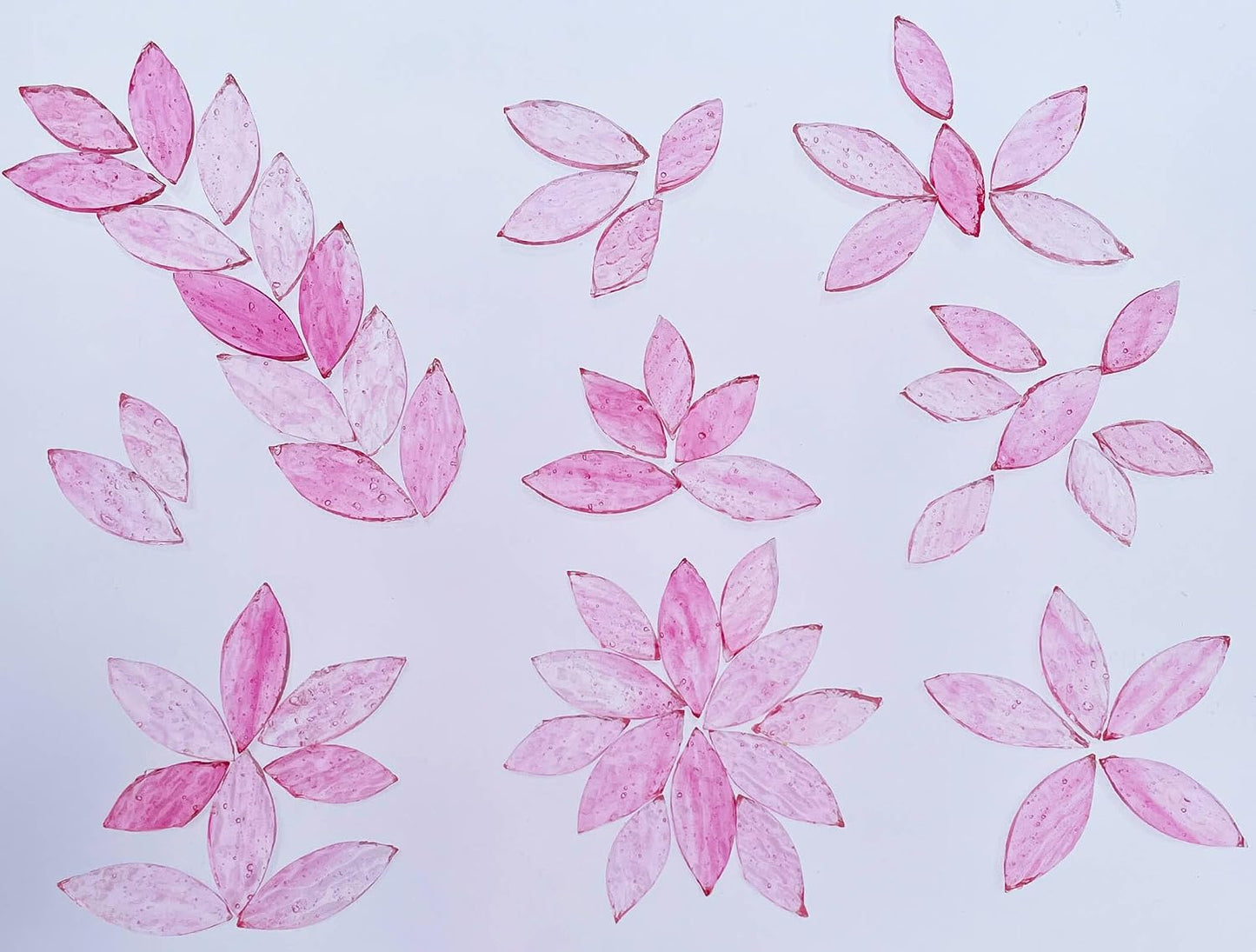 120 Pieces Pink Textured Transparent Mosaic Glass Petals & Leaves in 2 Sizes, Hand-Cut Stained Glass Mosaic Tiles for Crafts - Ideal for Mosaic Art Projects and Home Décor