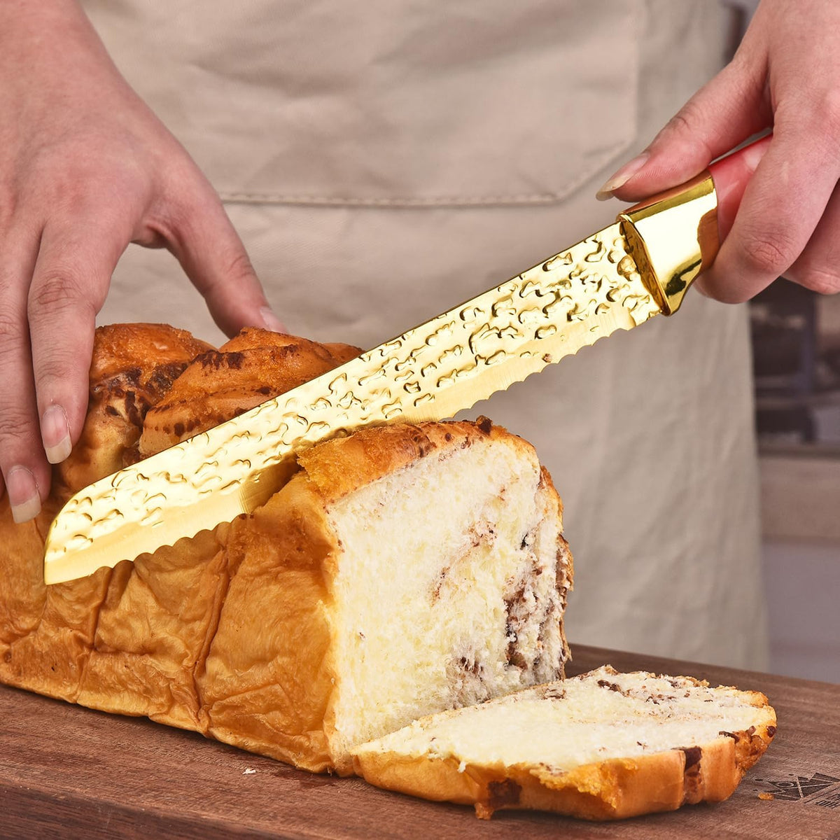 Knife Set, Non Stick Thick and Sharp Stainless Steel Kitchen Knives Set with Wood Block, 14 Pcs Cutlery Knives Block Set with Steak Knife, Bread Knife, Scissors, Chef Quality, Pink Handle, Gold Blade