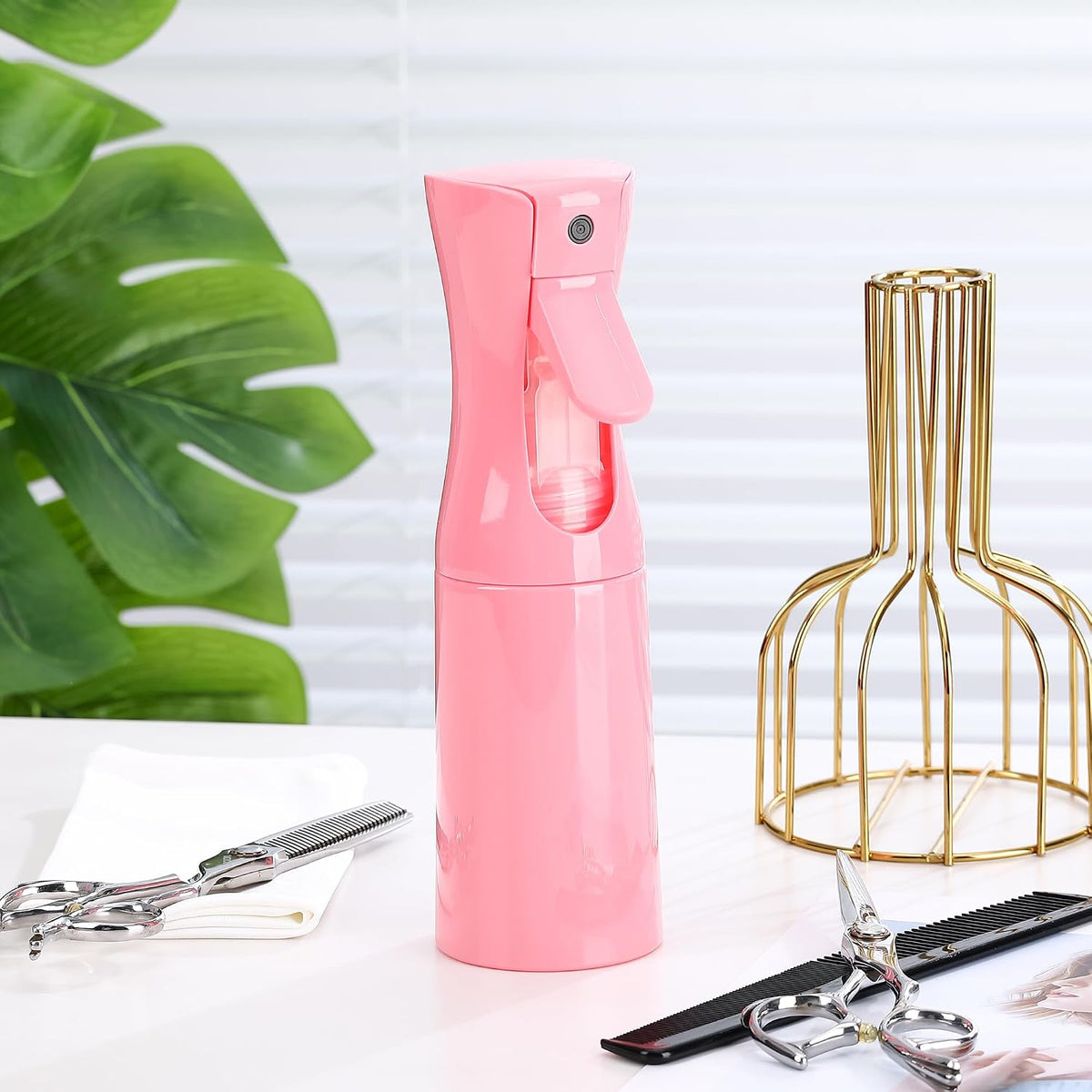 (Pink Hair Mister Spray Bottle，Spray Water Bottle Fine Mist Refillable Plants（6.8OZ /200ML） Barber，Showering Pets, Plants, travel, Ironing and Cleaning ﻿ ﻿ ﻿(Continuous Spray)