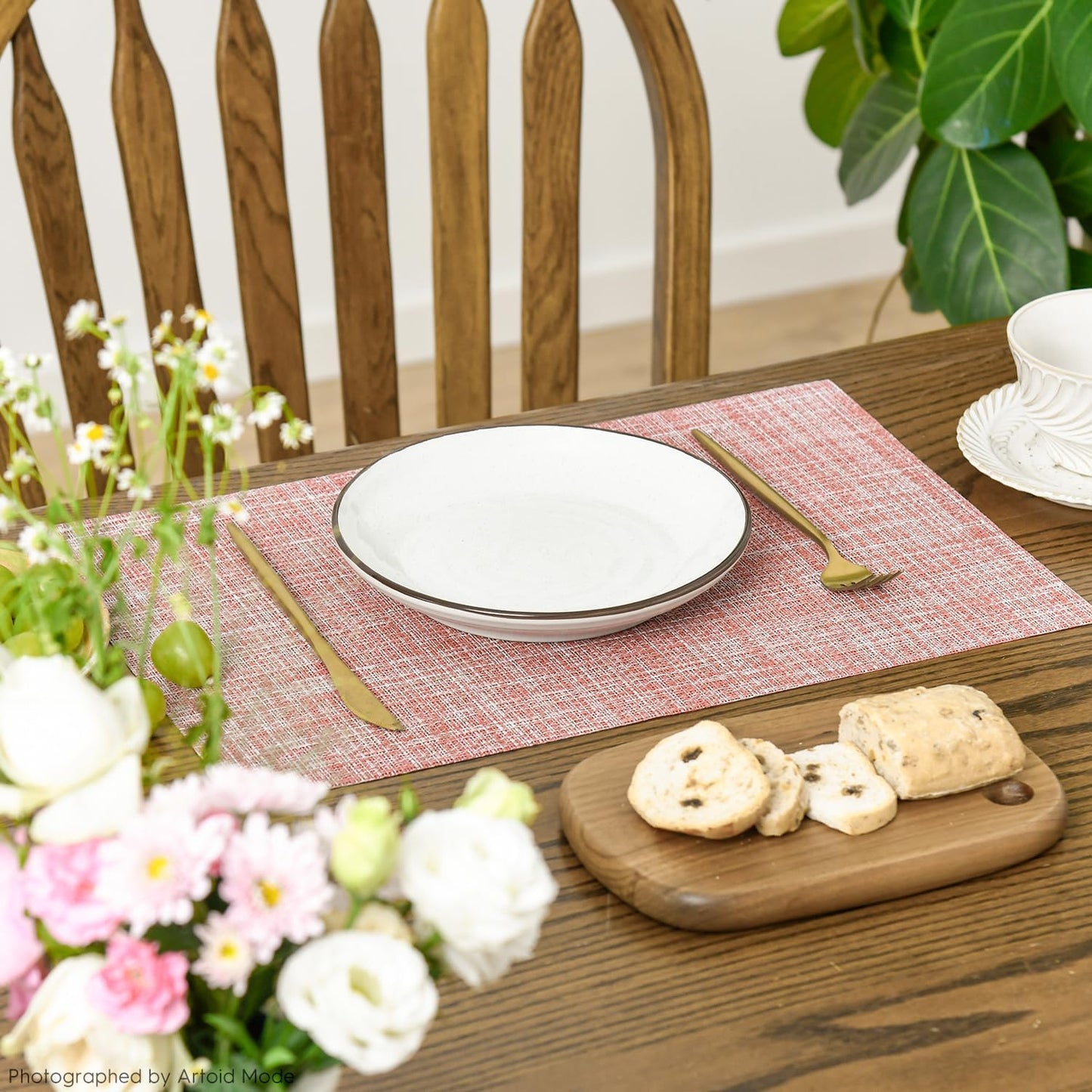 Artoid Mode Pink Vinyl Placemats Set of 4, Washable Heat Resistant Non-Slip Plastic PVC Place Mats for Farmhouse Holiday Party Dining Decor