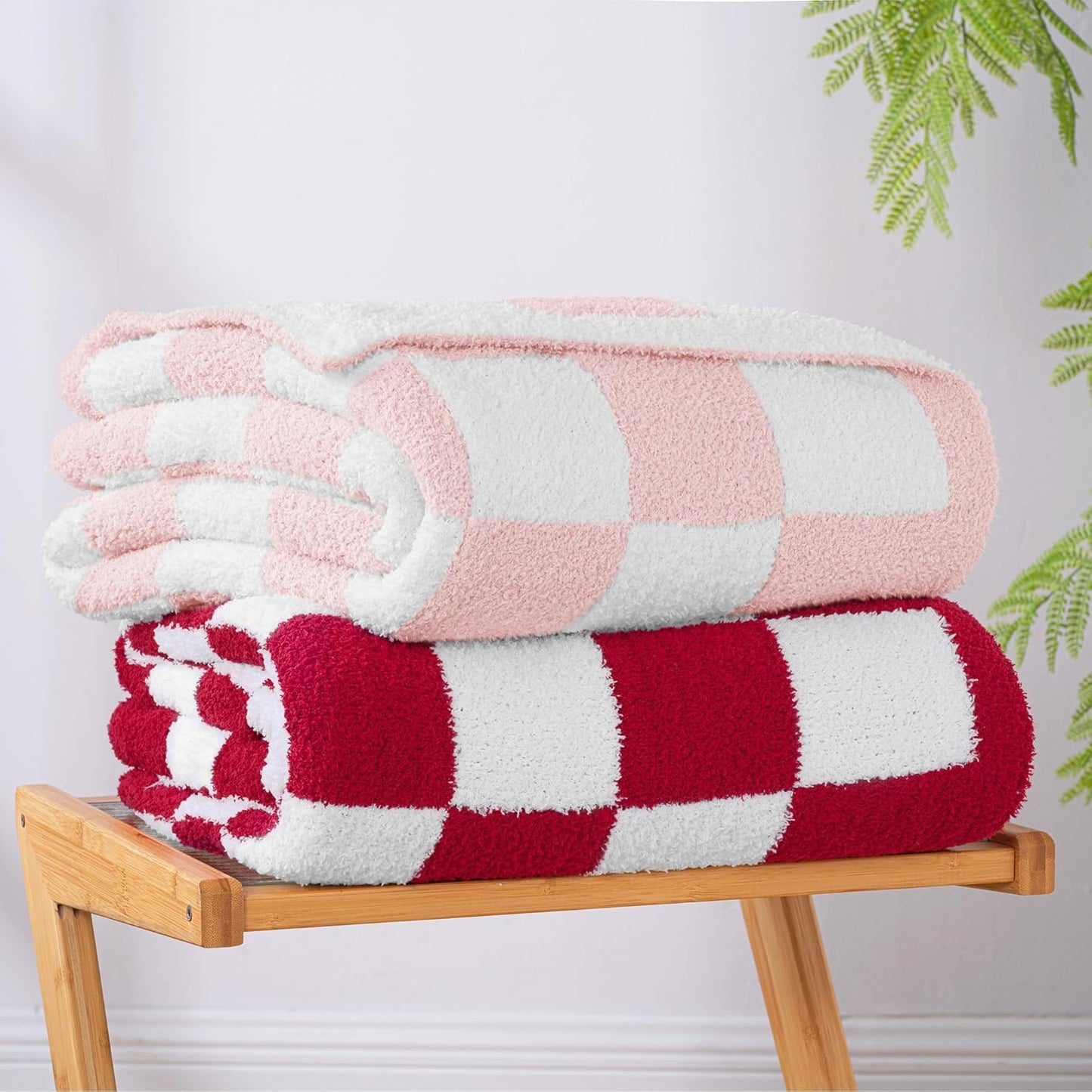 Exclusivo Mezcla Checkered Knit Throw Blanket, Ultra Soft and Warm Reversible Woven Blankets, Cozy Snuggly Throw for Couch Bed and Home Decor, Pink, 50"x60"